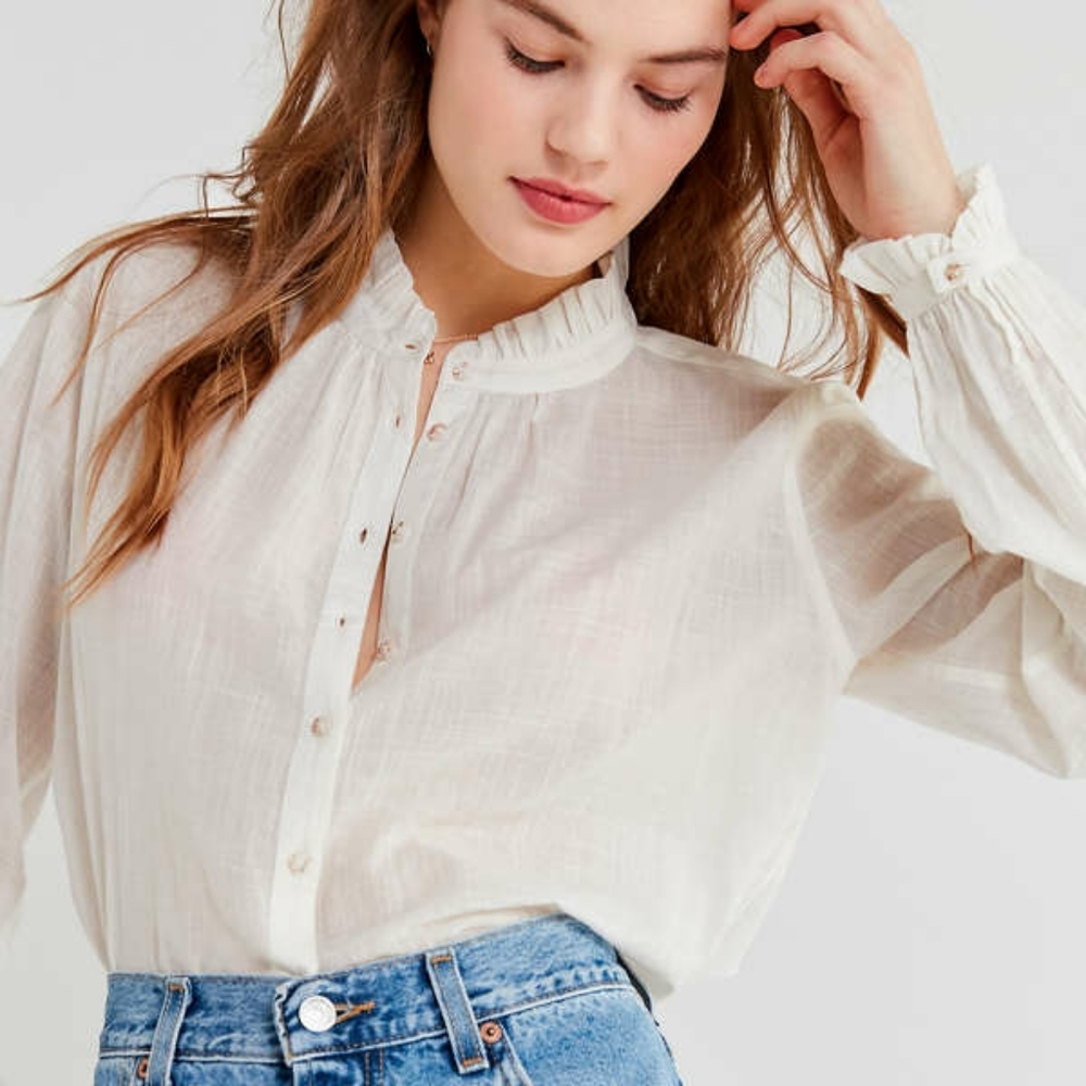 UO Madelyn Ruffle Collar Button-Down Top